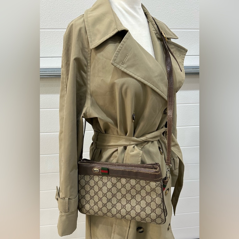 Gucci Vintage Brown GG Supreme Sherry Line Canvas Crossbody Bag Authentic